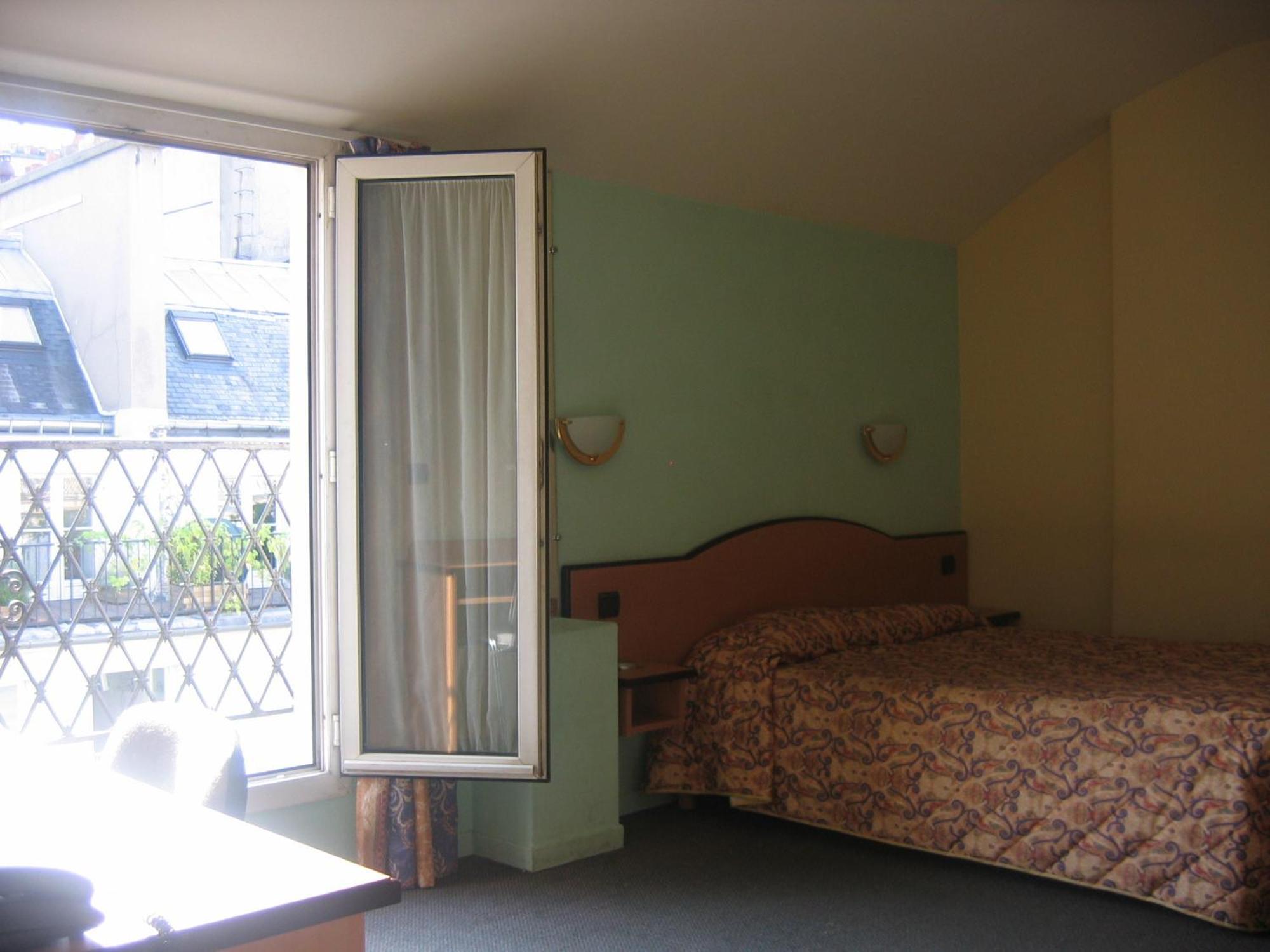 Hotel Ferney Republique Paris Exterior foto